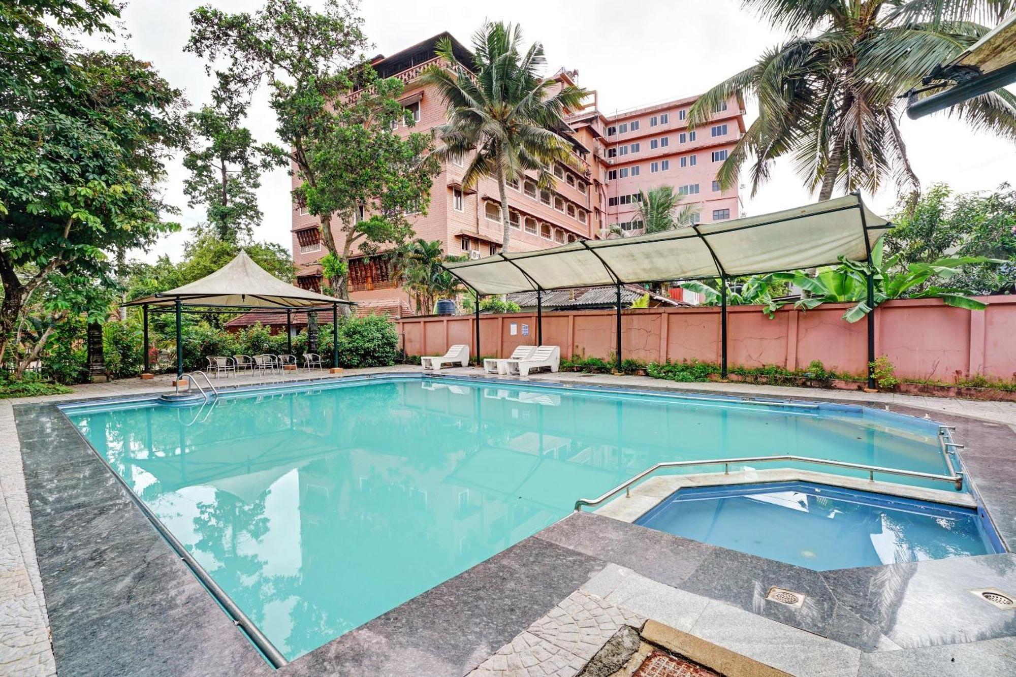 Palette - Pagoda Resorts Alappuzha ภายนอก รูปภาพ